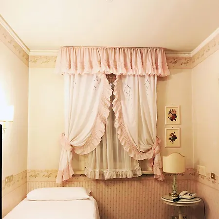 Ξενοδοχείο & Duchessa Isabella Collection By Gsa