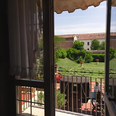 & Duchessa Isabella Collection By Gsa 5*