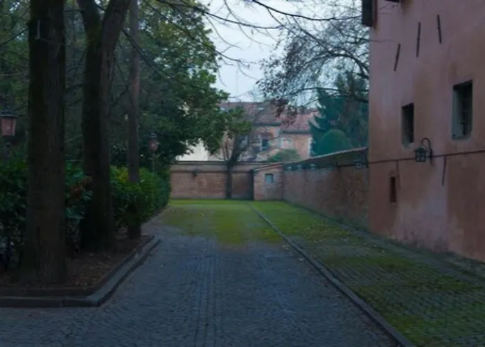 & Duchessa Isabella Collection By Gsa Hotel Ferrara